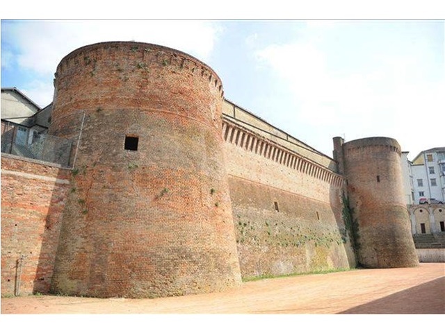 Moncalvo | Castelli Aperti 2021: visite al torrione e camminamenti del Castello di Moncalvo